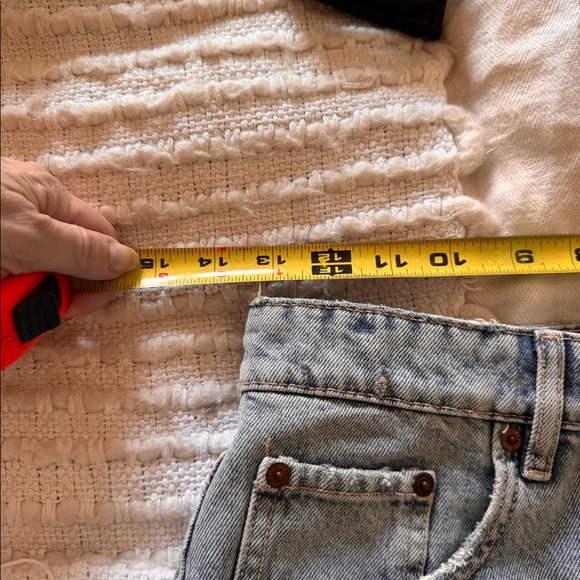 ZARA High waisted Jean shorts - Picture 4 of 7